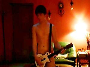 Herald reccomend webcam guitar