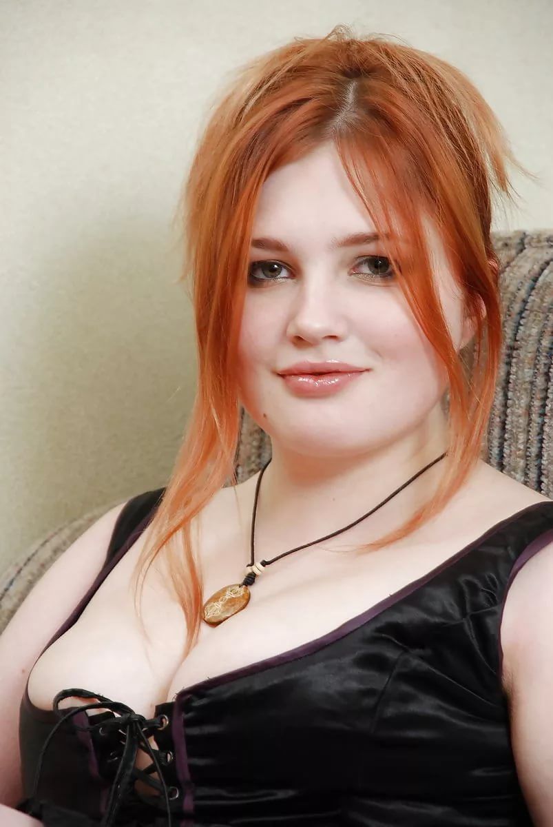 Chubby redhead tit