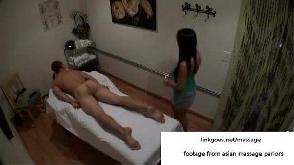 Speed reccomend 2 asian girls give massage handjob