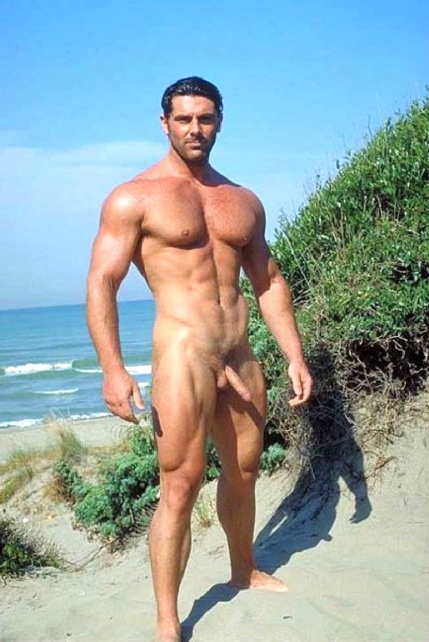 Gecko reccomend Men naked at the beach