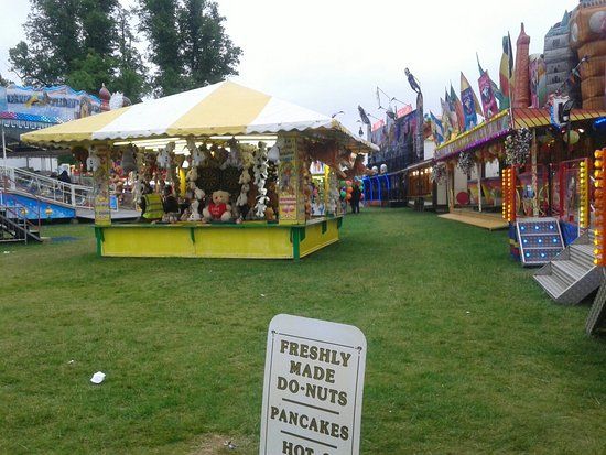 Junior M. reccomend Cassiobury park fun fair watford